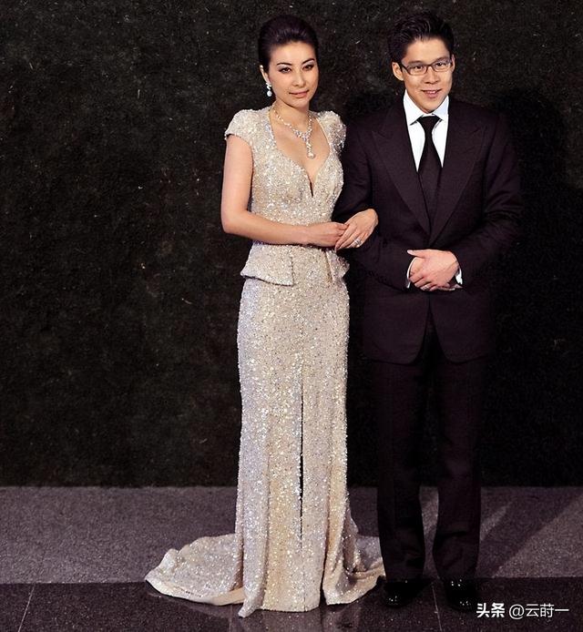 霍震霆没想到，44岁儿媳郭晶晶再次官宣喜讯，让整个阔太圈沉默了