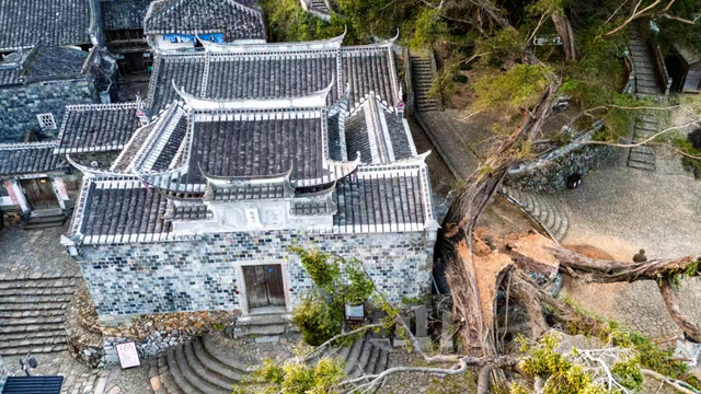 宋轶畲族“凤凰装”美出圈！带你打卡福建的宝藏畲村