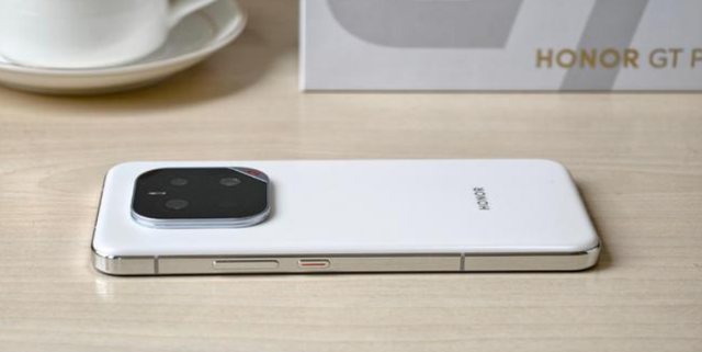 3000—3999元手机性价比排行榜：OPPO Find X8s上榜！
