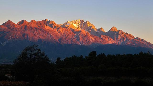 中国十大高山排名：去过5个算及格，全都去过够吹一辈子了！