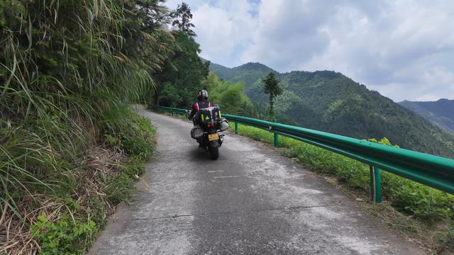 皖浙摩旅二人转——谷丰村篇