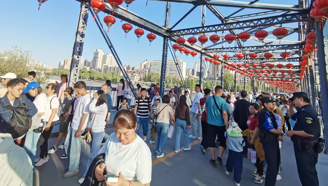做实“宾至如归” 换得“八方客来” 兰州市全力护航“黄金周”文旅市场安全有序