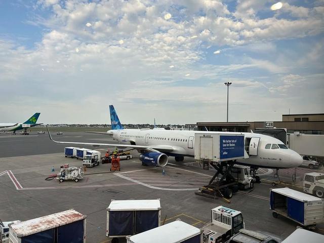 身份大反转！特朗普前安保狙击手，竟是布朗大学枪击凶手