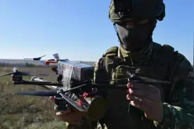 太牛了！俄军光纤制导无人机，乌军震撼不已，幕后的功臣浮出水面图片