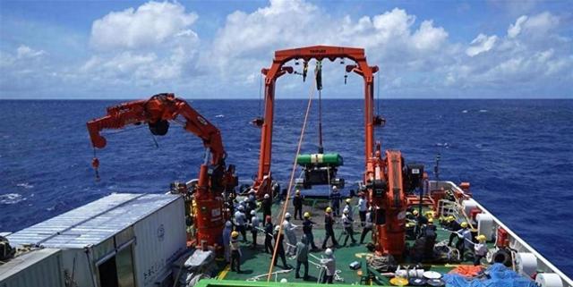 山东传来一声巨响	，中国在海底挖出“第二国库”，突破技术封锁！