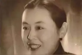 妹妹裹脚喊疼，哥哥：不裹了，我养她！后用一生履行承诺图片