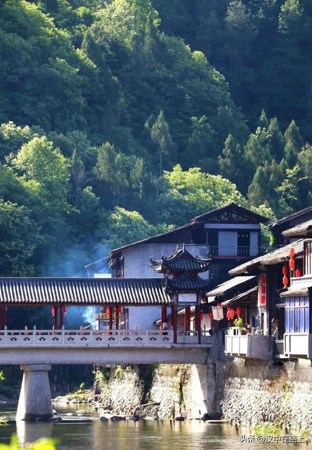 酷暑难耐？躲进宁强「山水秘境」，解锁23℃的清凉夏天~