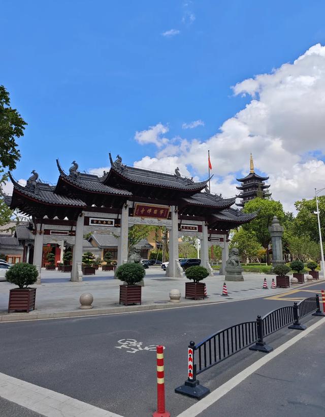 在上海，迷茫时就去这些寺庙走走，全部地铁直达，建议先收藏