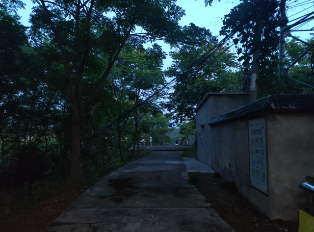 合川憋屈的乡镇公园，规模不小设施齐全，为何市民不喜欢