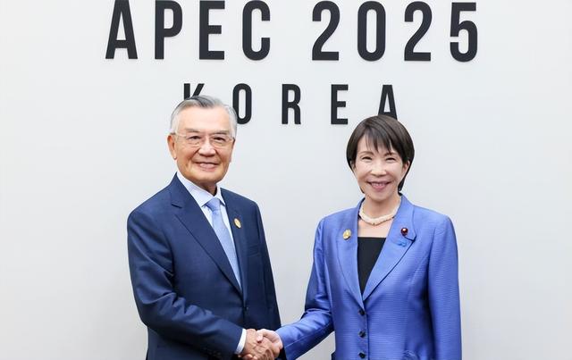 不撤回！在我国强硬抗议后，高市早苗补充涉台言论，不准武力收台