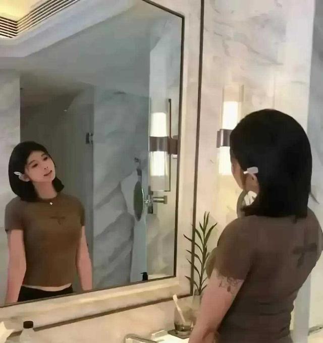吴艳妮这身材也太哇塞了，就算是个女的看了都会动心，魅力动人。