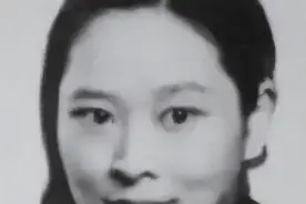 1953年毛主席见到昔日黄埔校花，略带责备：阿曾，你怎么不来看我图片