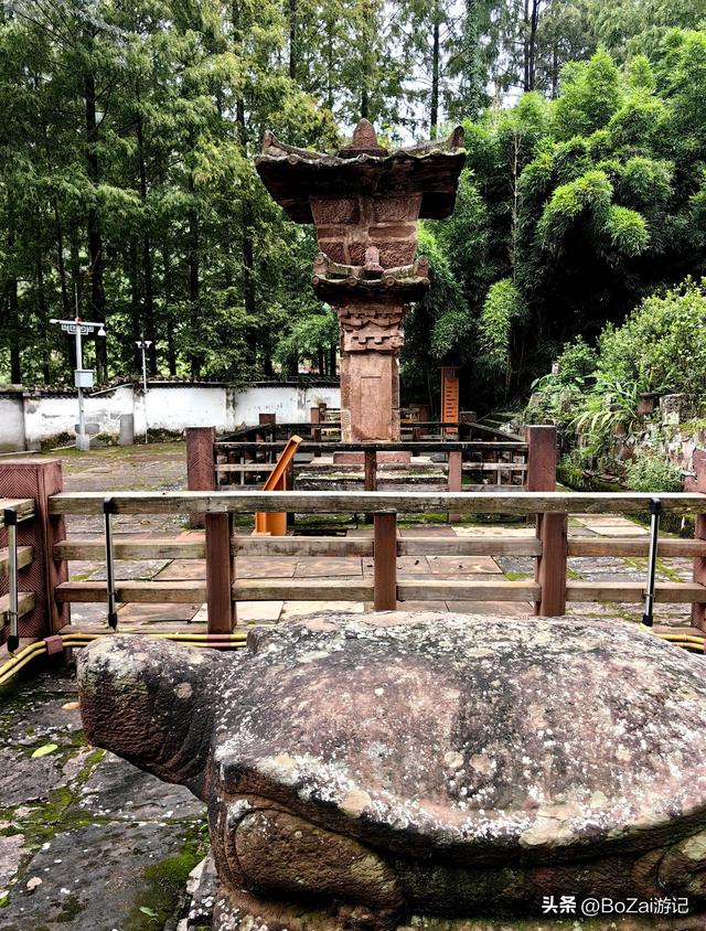 芦山藏着座东汉“石质史书”！看樊敏阙，残碑石兽藏着两千年故事