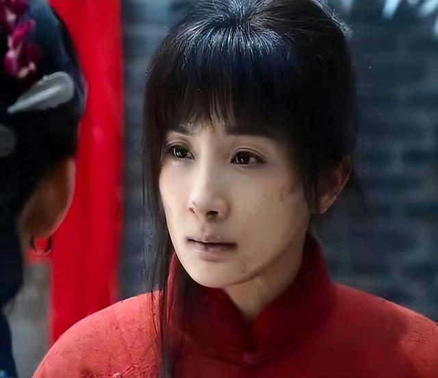 条件不符别演农村女人！全程苦瓜脸，老戏骨也带不动这个戏混子