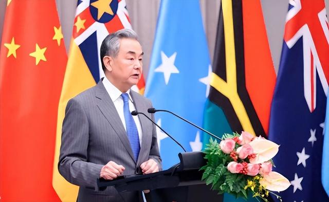 王毅通告全球，绝不允许3件事发生，话音刚落，日本开危险首枪