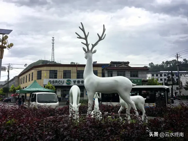 神奇的避暑胜地，拥有5大草原的陕甘交界小镇，现在还有些原生态
