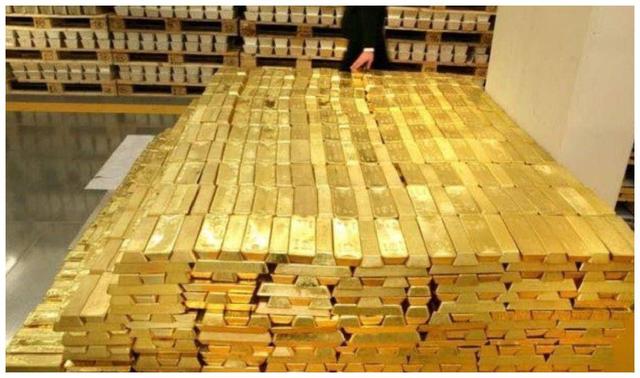 黄金4000美元关口胶着，美联储施压市场观望，中美政策走向成关键