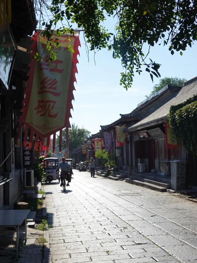 山东，有一座2000年前的一线城市，去青州古城赶一场槐花雨