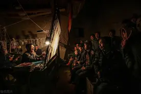 东周列国志（改写）第72回棠公尚捐躯奔父难，伍子胥微服过昭关图片