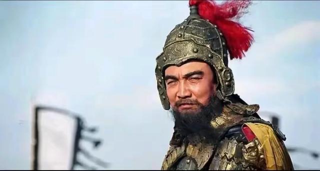 曹操仔细比较讨伐董卓的关东将领	，觉得还是袁绍相对靠谱