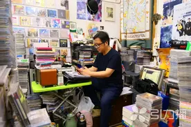 怀念拥有碟片的时代，怀念渐渐逝去的青春—— 老汪和他的音像店走过20多年图片