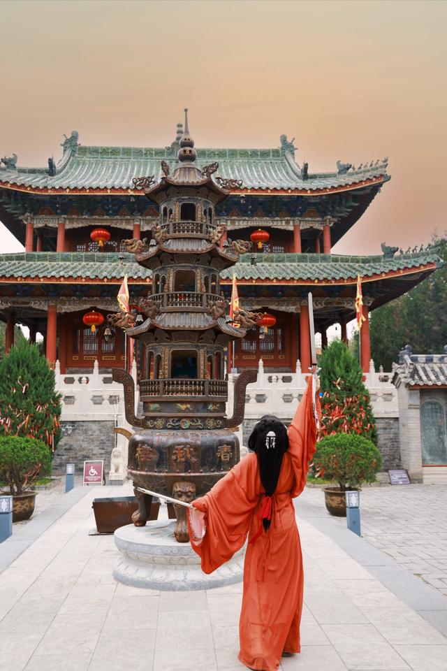 豫见千年 在洛阳、许昌、郑州与开封的时光褶皱里穿行