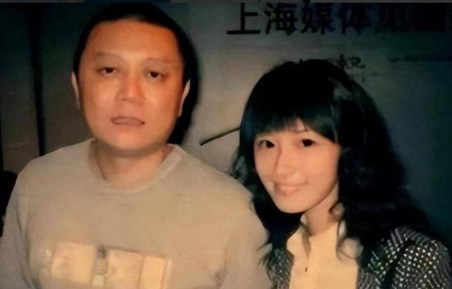 从19岁开始男人不断，半百了还没玩够，“风流才女”徐静蕾现形记