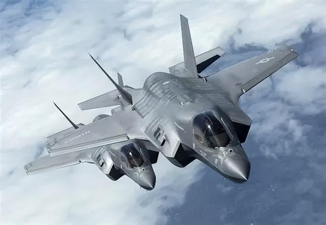 F35造价飙升遭弃，欧盟怒砸8000亿自研，美军工帝国迎来至暗时刻