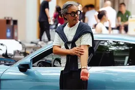 五六十岁都没“爷爷味”的男人：不染白发、拒穿老年装，贵气体面图片