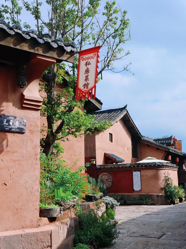 毁于地震的西昌600年古城，重获新生，明代古城拔地而起