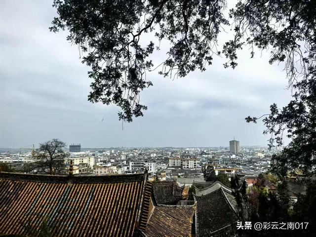 通海秀山：一座“无柱不联”的文化名山