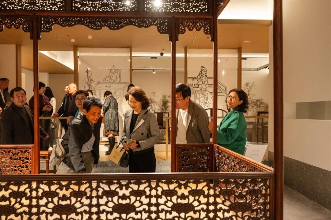 全球海外華文作家齊聚古都金陵,雅然家具藝術(shù)館助力文化出海 全球海外華文作家齊聚古都金陵,雅然家具藝術(shù)館助力文化出海