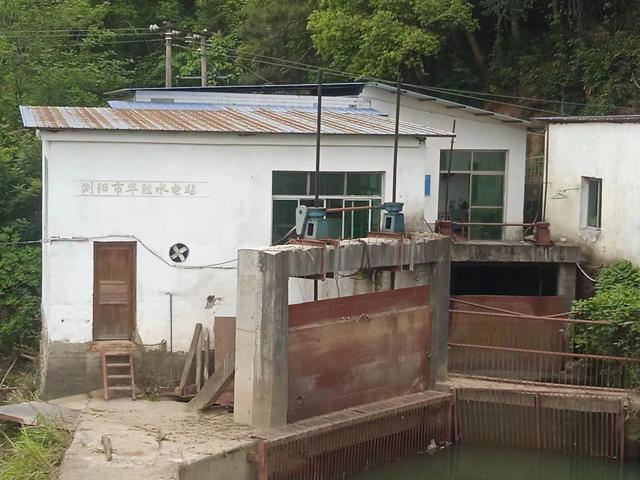 浏河滚滚欲留春，独向芳踪觅雅意——徒步小溪河散记（七）