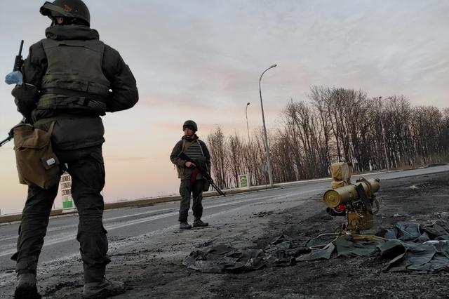 俄罗斯兵源告急，士兵纷纷逃避战斗，普京如何应对这一危机？