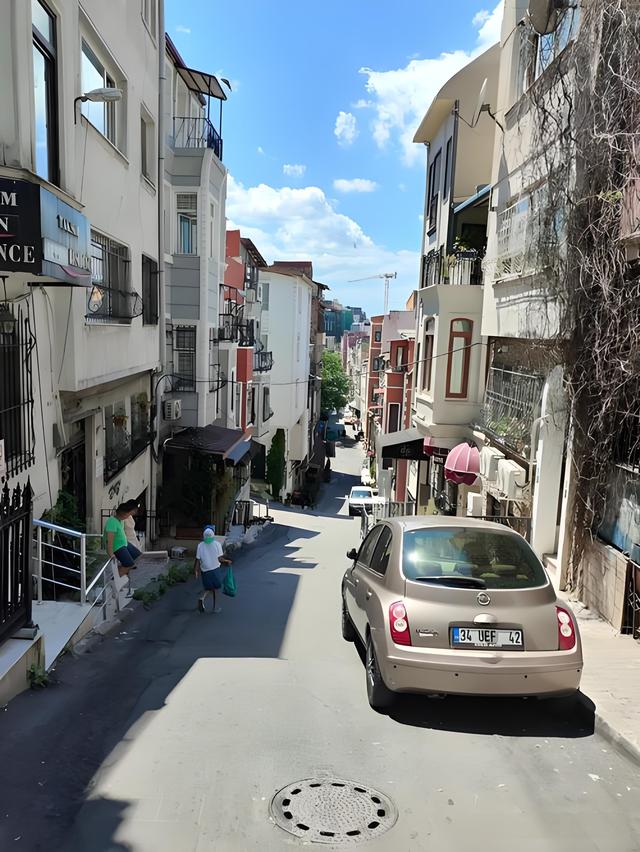 土耳其免签狂欢，第一批免签去土耳其的中产，已经破产了