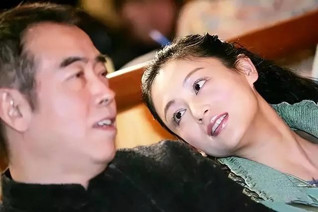 长得太美被导演占为己有？4年后生下大明星儿子，16岁开始争光了