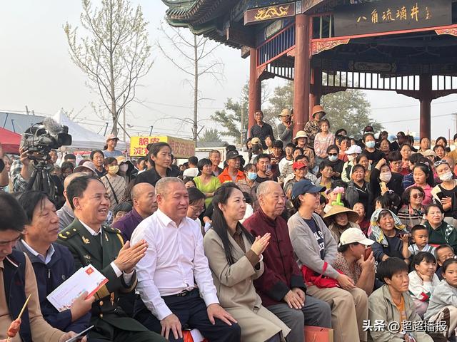 沧州善行-相约花海欢聚仵龙堂·李炳天将军乡情作品演唱会成功举办