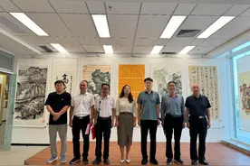 翰墨颂盛世 丹青绘华章——庆祝中华人民共和国成立75周年书画交流活动暨高湾镇书画展举行图片