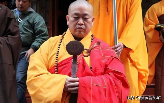 释永信被抓后，多位女星被牵连，身上还有三大谜团