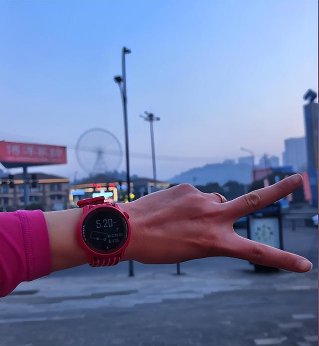 贵州跑圈“女神”李绍艳去世，年仅30岁	，多次在马路上逆行摆拍