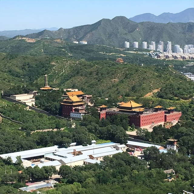 承德“双子星”市区名场面，一个白天圈粉，一个夜晚爆单名场面