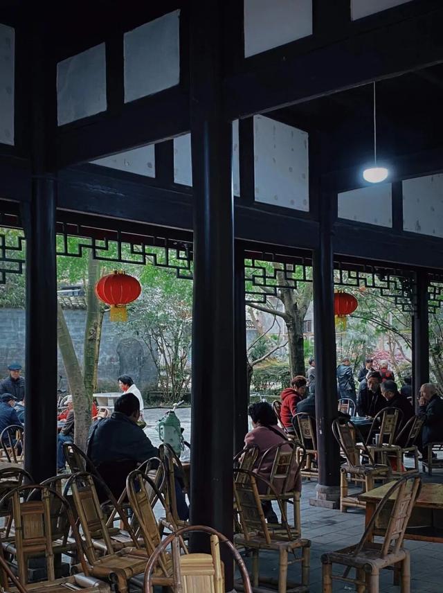 探寻老街巷褶皱里的城市密码，感受正宗郫都味~