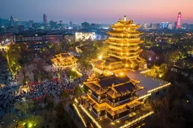10月21日起，济南超然楼亮灯时间调整图片