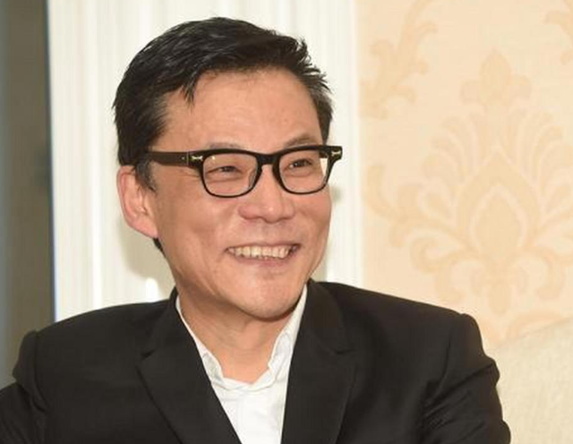 演都不演了？李国庆给李亚鹏捐款不到24小时，恶心的一幕出现了