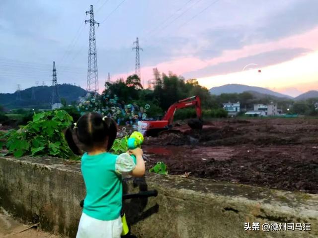 【行走徽州227】芳塘：许是半亩方塘的传承，明经胡有人高中传胪
