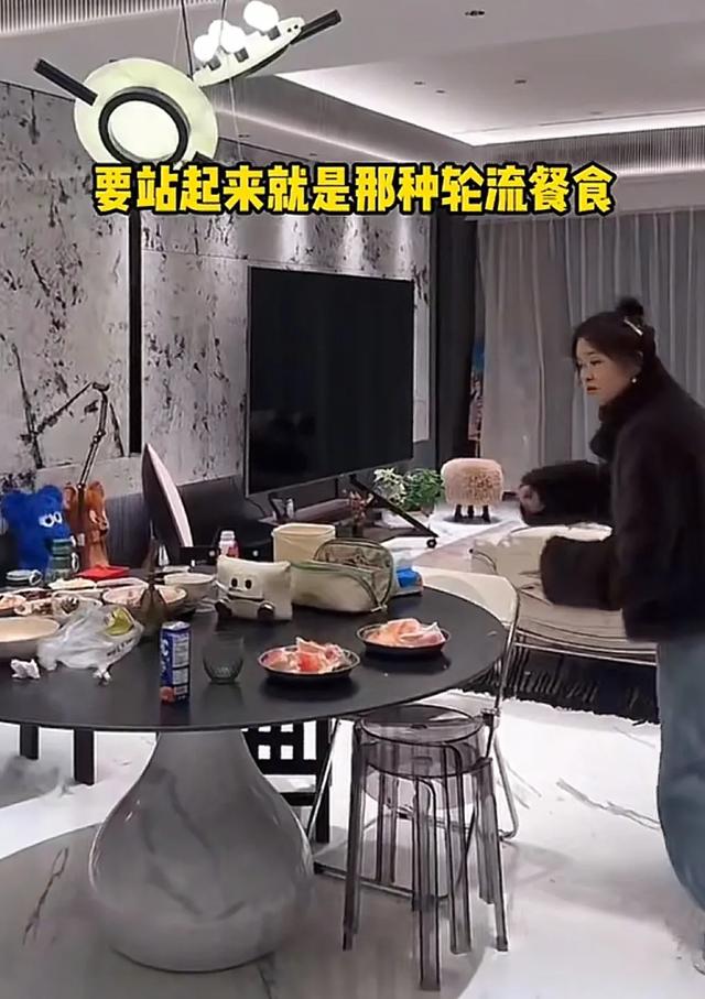 千万女网红晒310平豪宅，冰箱40万马桶10万，创业十多年也才30岁