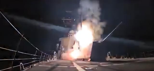 战斧导弹疑似登场？美军首次公开巡航导弹打击尼日利亚ISIS目标！