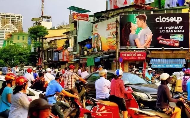 战后越南是怎么恢复人口的？当地女性忍痛讲述，这个方法太狠了