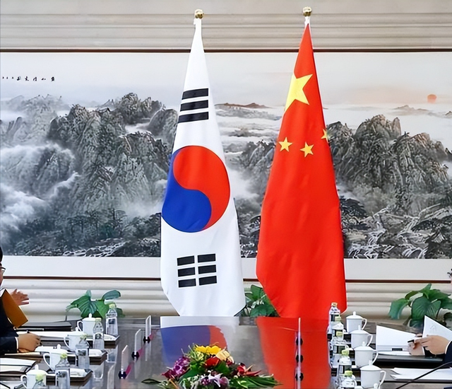 李在明刚到日本，韩国就传出涉台恶语	，惊动我驻韩使馆，强调8字