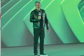 黄仁勋现身深圳，行程低调、时机微妙图片